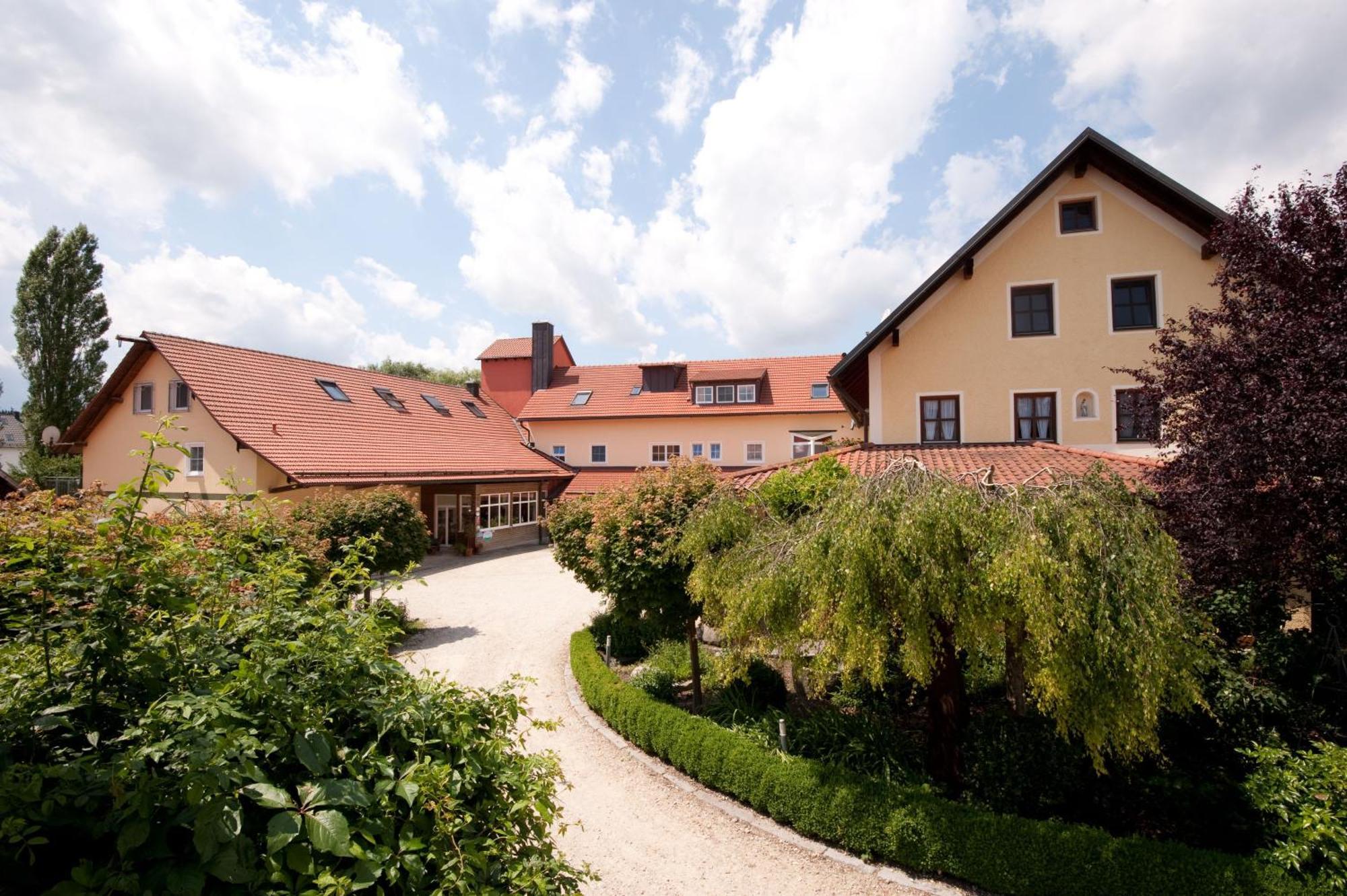 Großgundertshausen Stadler Hof المظهر الخارجي الصورة
